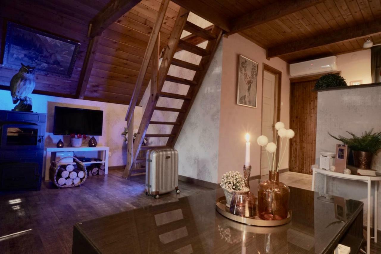Nadi's - Heart Of Woods, Szentendre Island
